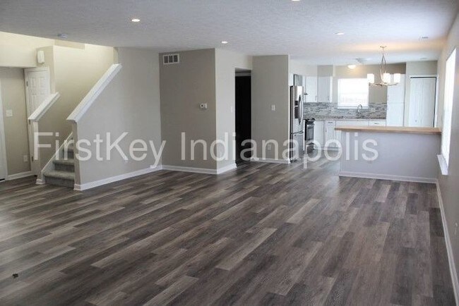 Building Photo - 1000 Retford Dr