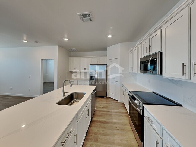 Foto del edificio - 12246 Thunder Creek Pky