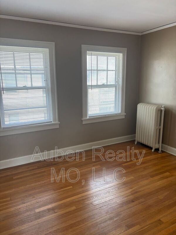 Foto del edificio - 5446 Harrison St