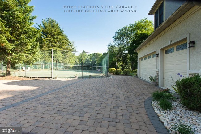 Building Photo - 740 Kresson Rd