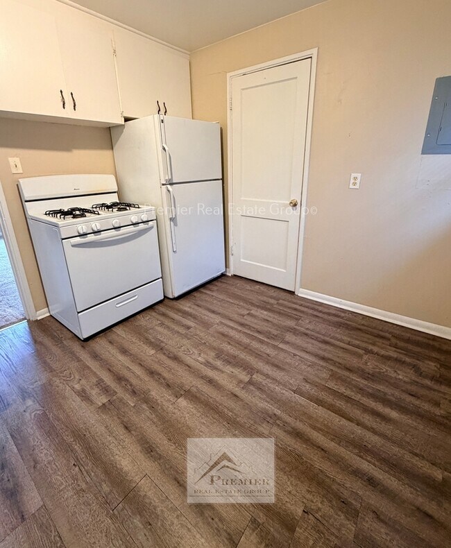 Foto del edificio - 426 Glen View Ct