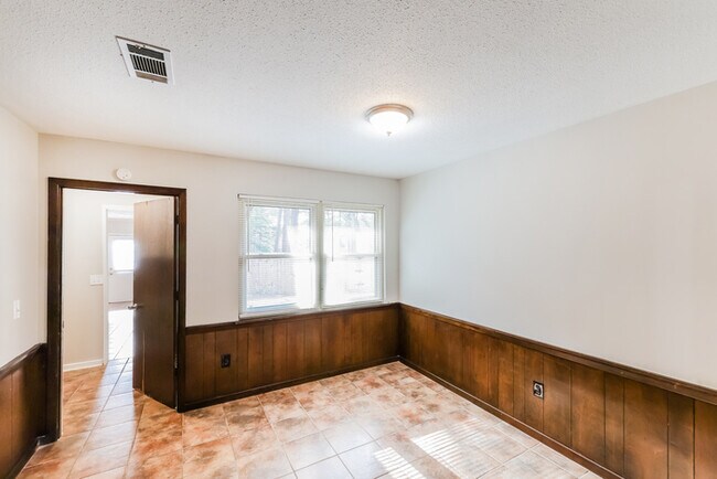 Foto del edificio - 169 Hazelcrest Dr