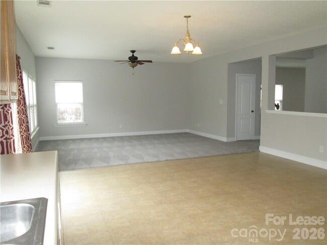 Building Photo - 12623 Cumberland Cove Dr