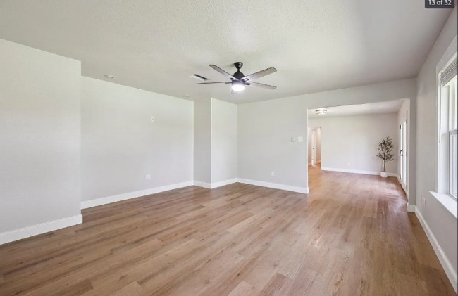 Building Photo - 313 Devillier St