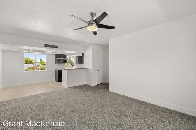 Building Photo - 1 br, 1 bath House - 4554 E Paradise Villa...