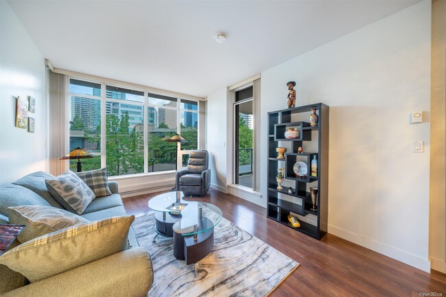 Building Photo - 2077 Rosser Ave