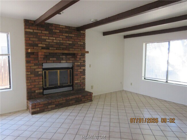 Building Photo - 3574 N Wells St