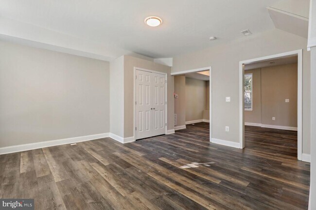 Building Photo - 2848 Boarman Ave