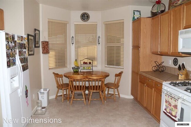 Foto del edificio - 3 br, 2 bath House - 2480 Sorrento Ln.