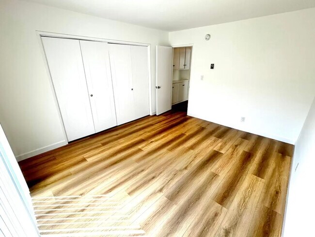Foto del edificio - 1220 Wellesley Ave