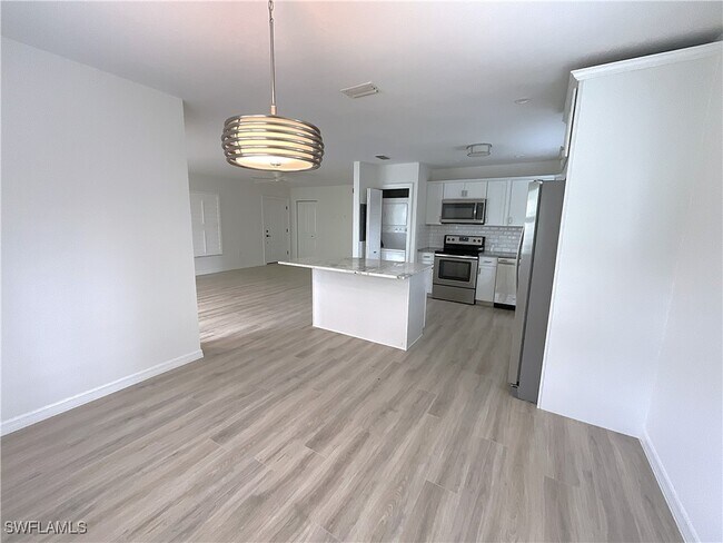 Foto del edificio - 4170 Crayton Rd