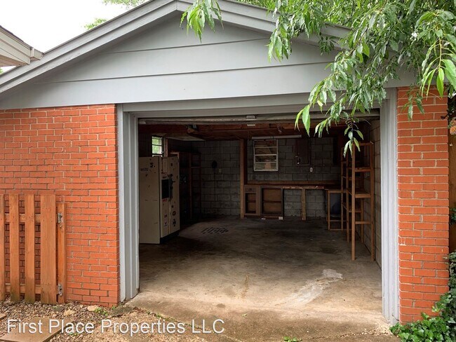 Foto del edificio - 3 br, 1 bath House - 321 Purdue Place