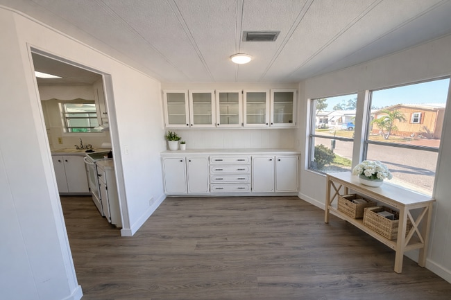 Photo - 204 52nd Ave Terrace E House