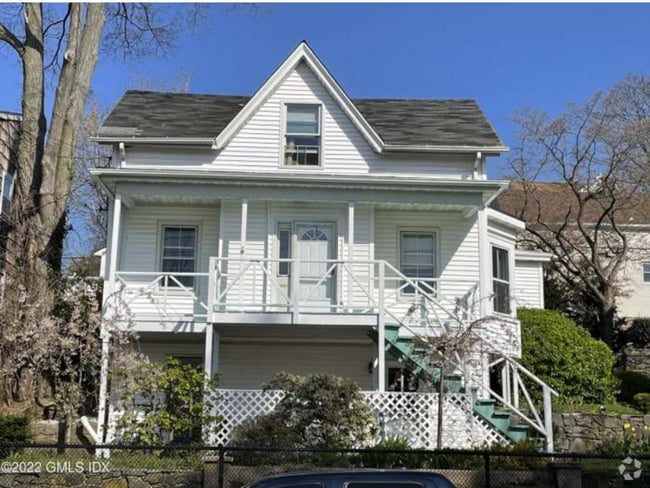 Building Photo - 119 N Water St