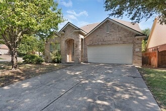 Building Photo - 2800 Mission Tejas Dr