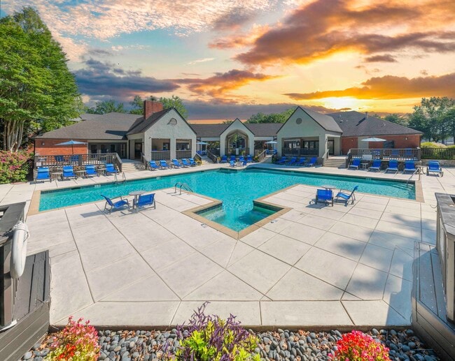 Building Photo - MAA Southwind