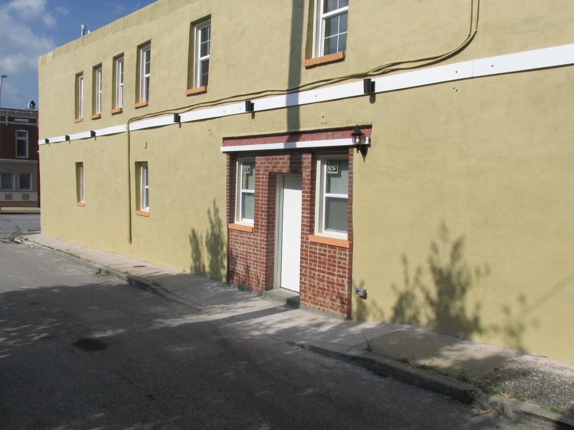 Primary Photo - 1920 Orleans St