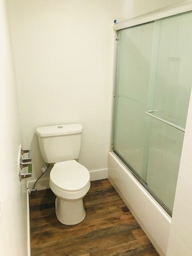 Building Photo - 88 W 50 S