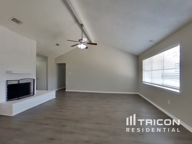 Building Photo - 16319 Silver Sky Ln