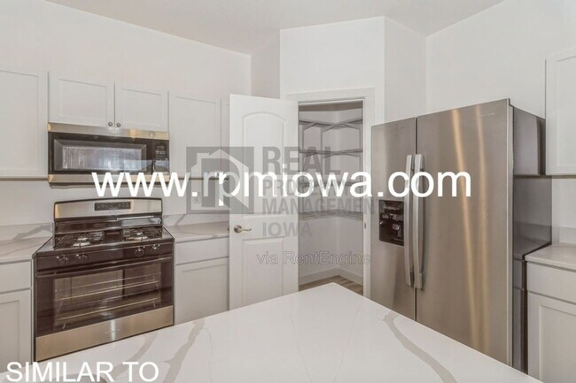 Foto del edificio - 8914 Hickory Dr
