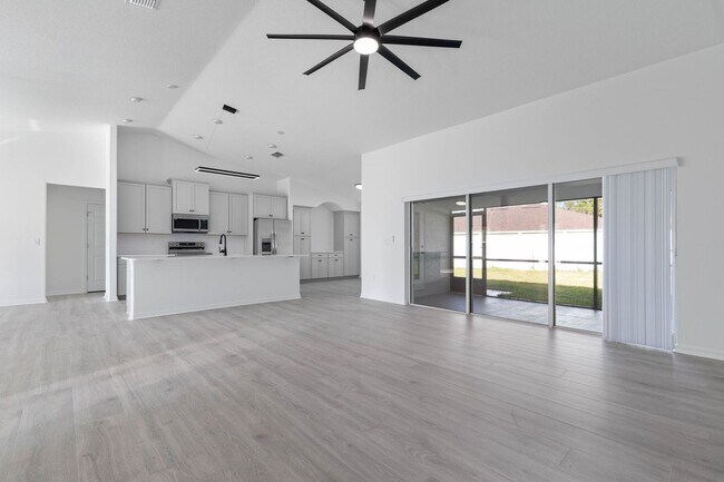 Foto del edificio - Spacious home for rent !