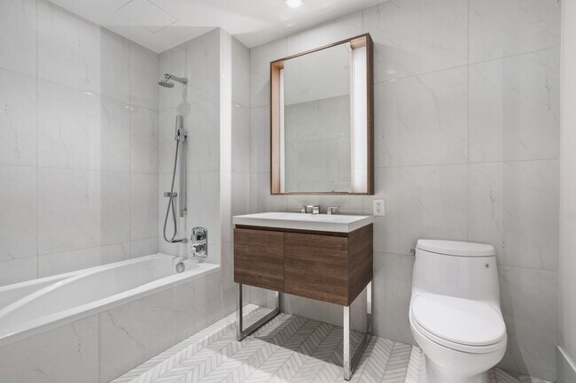 Foto del edificio - 505 W 43rd St