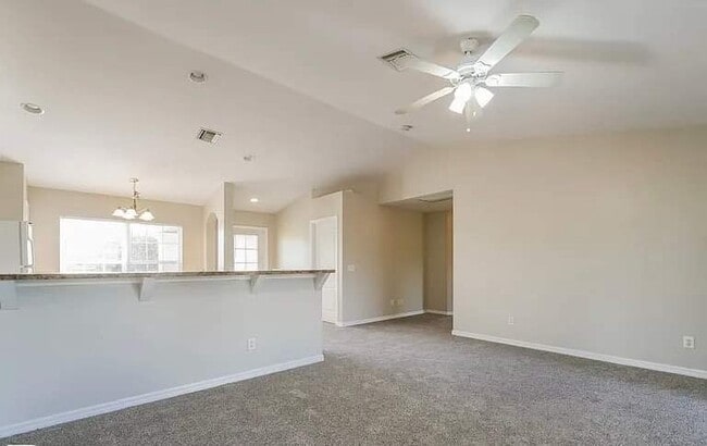 Building Photo - 676 Dauphine Ave S