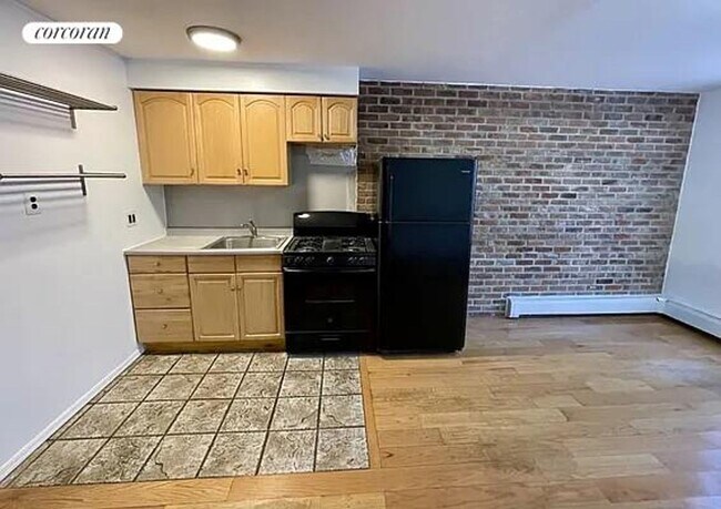 Building Photo - 174 Bayard St