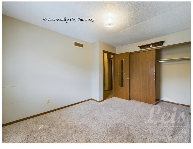 Building Photo - 109 Clearview Ct