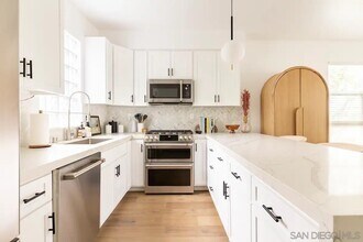 Building Photo - 5437 Lauretta St