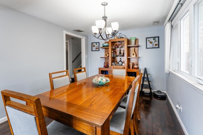 Building Photo - 4146 W 79th Pl