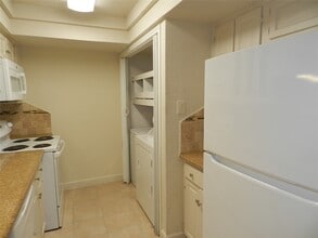 Building Photo - 14309 Misty Meadow Ln