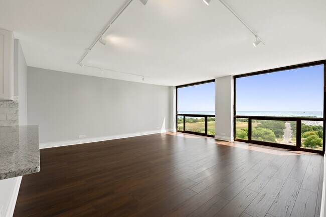 Foto del edificio - 4343 N Clarendon Ave