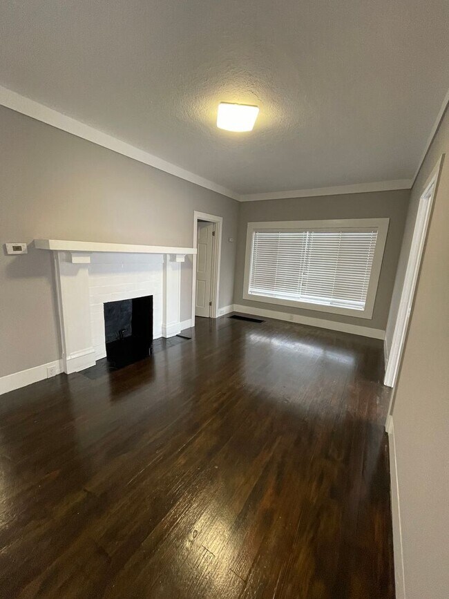 Foto del edificio - 869 Brockhurst St