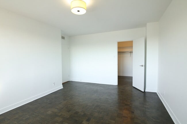 Photo du bâtiment - 3555 Chem. de la Côte-des-Neiges