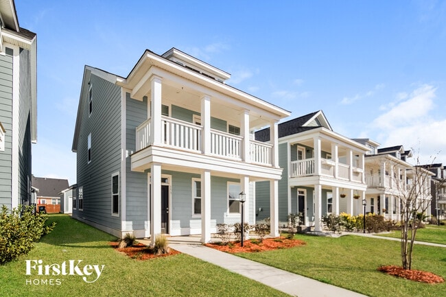 Building Photo - 153 Yorkshire Dr