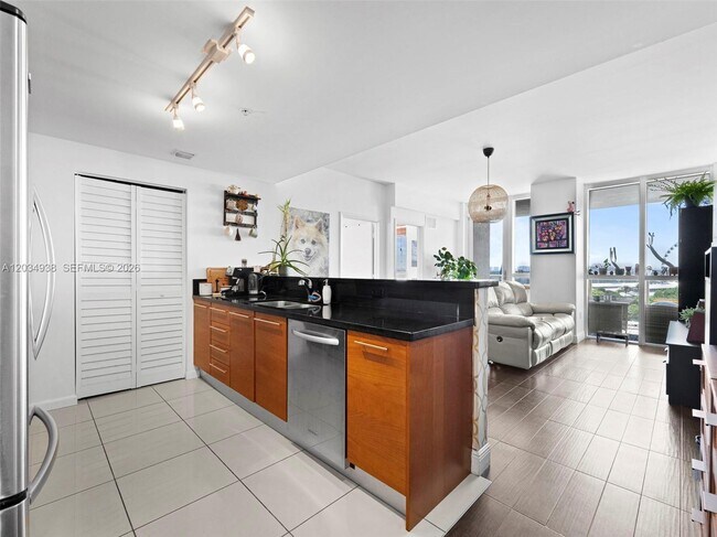 Foto del edificio - 244 Biscayne Blvd