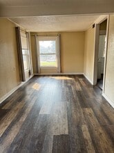 Building Photo - 1203 W Yakima Ave Building Photo - 1203 W Yakima Ave