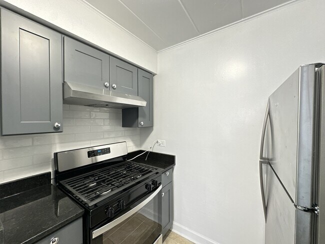 Foto del edificio - 3810 25th Ave