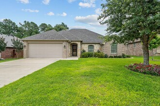 Building Photo - 2242 Pinnacle Cir