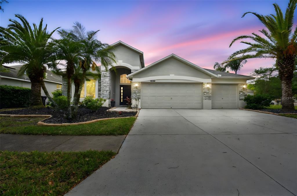 Foto principal - 8208 Pinewood Run Ct