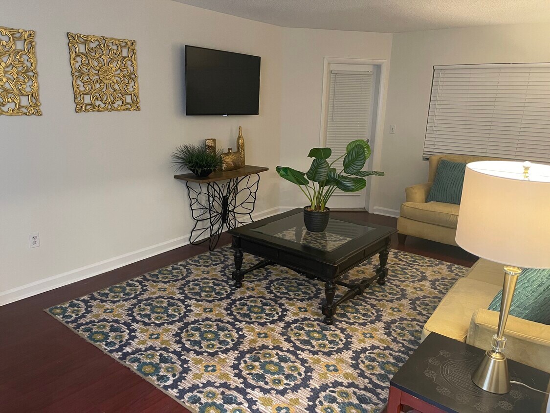 Foto principal - 795 Hammond Dr
