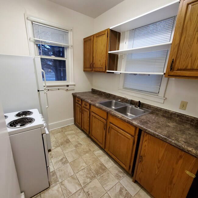 Building Photo - Eddy Court Apartments
