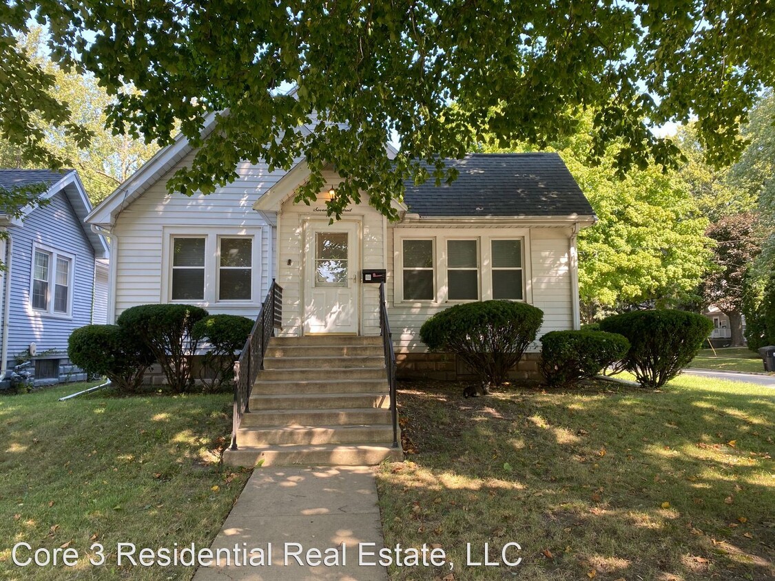Primary Photo - 2 br, 1 bath House - 700 Cullom