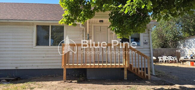 Foto del edificio - 143 Parrish Ln