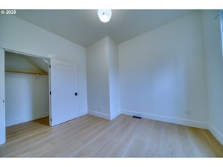 Foto del edificio - 296 N 4th St