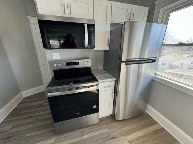 Foto del edificio - 841-841 Allison Ave