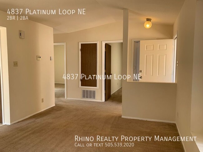 Foto del edificio - 4837 Platinum Loop NE