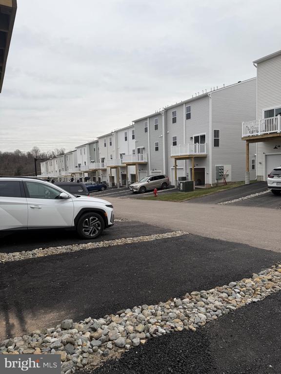 Foto del edificio - 763 Platinum Dr