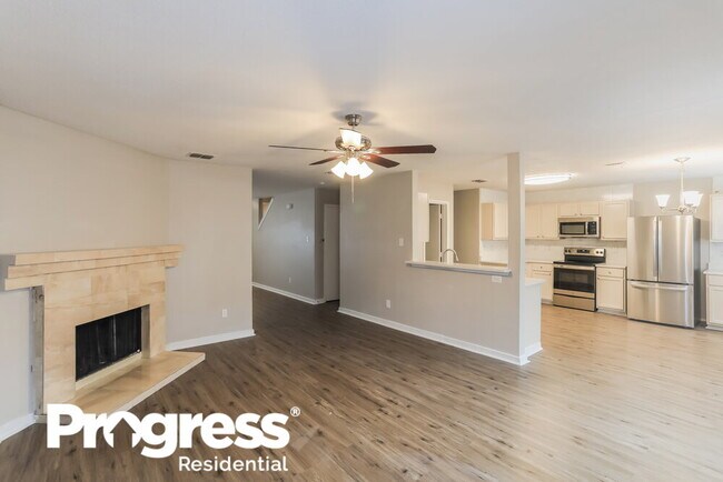 Foto del edificio - 8764 Stonebriar Ln